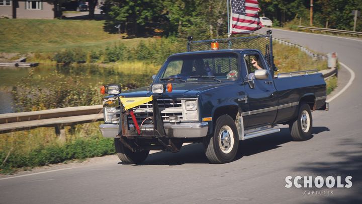 Black with flag + plow frame